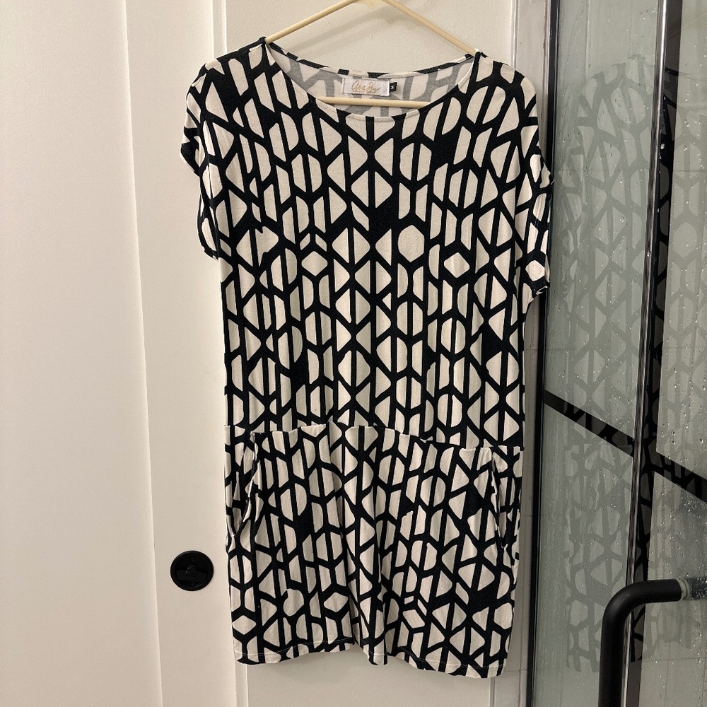 Black and white Ava Sky Dress